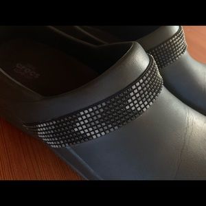 Crocs Women’s Neria Pro II Embellished Clog